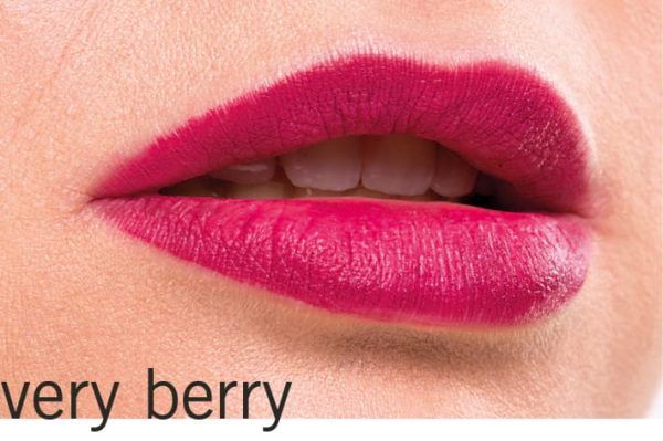 Prueba de color Barra de labios mate Very Berry eco de Benecos